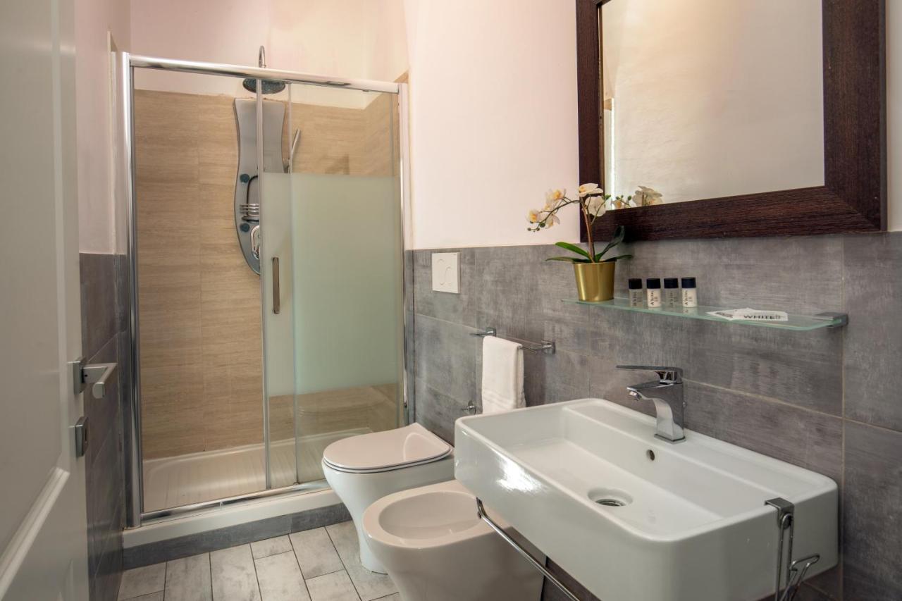 Baldassini Suites Rome Bagian luar foto