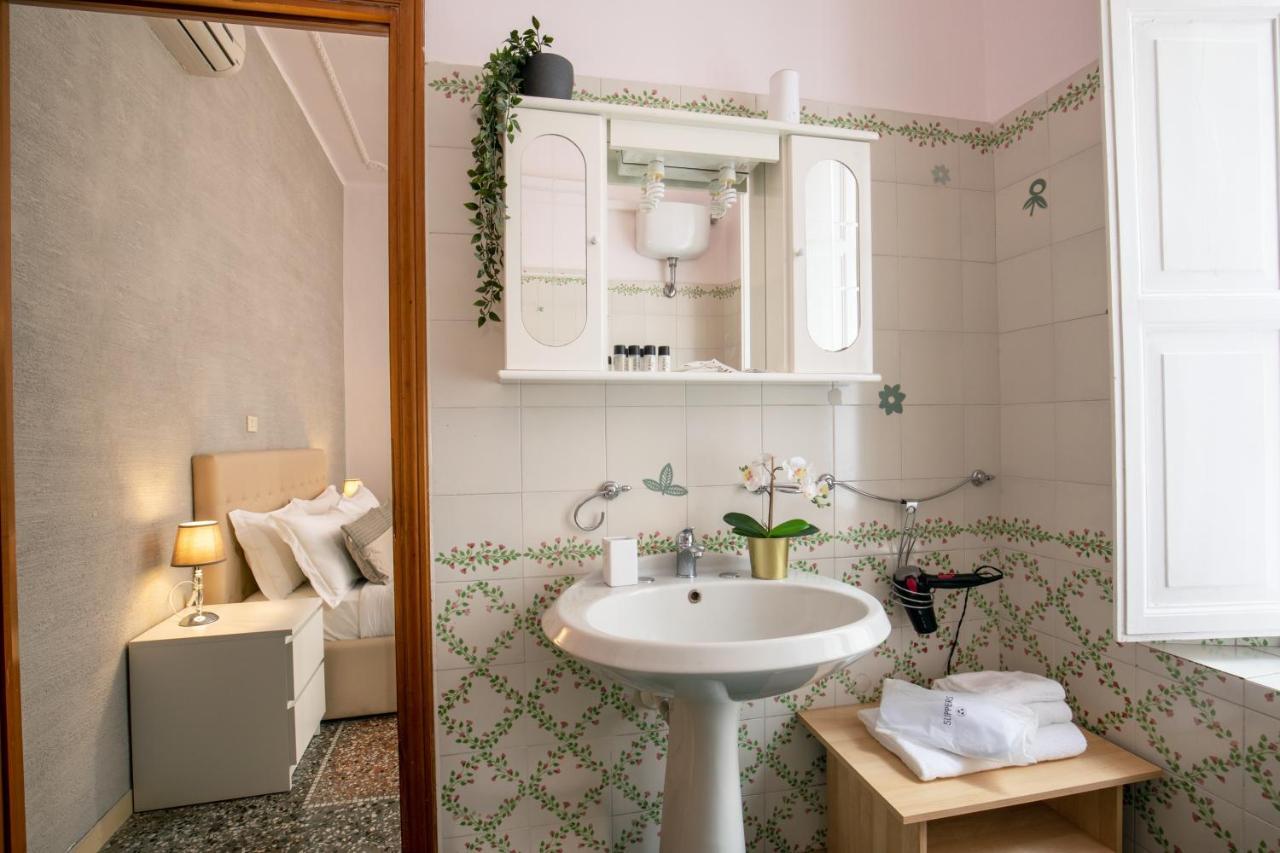 Baldassini Suites Rome Bagian luar foto