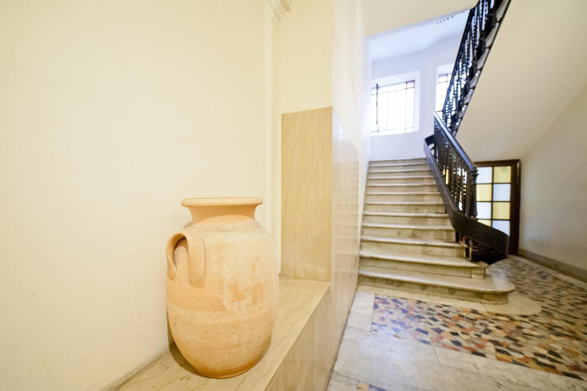Baldassini Suites Rome Bagian luar foto