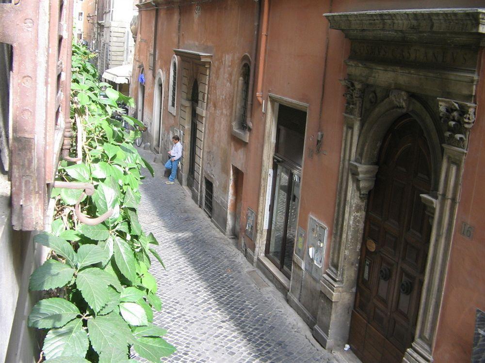 Baldassini Suites Rome Bagian luar foto