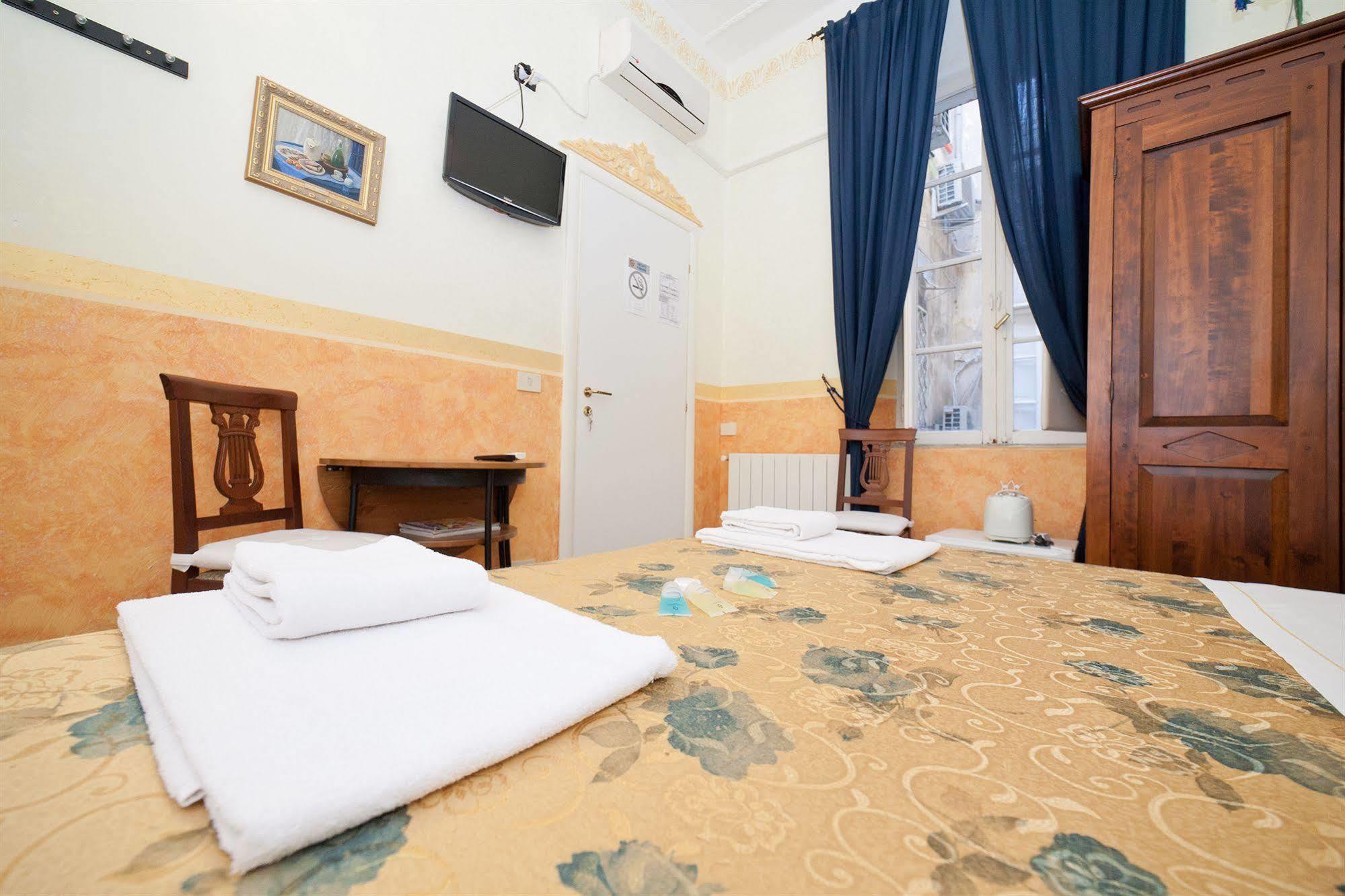 Baldassini Suites Rome Bagian luar foto
