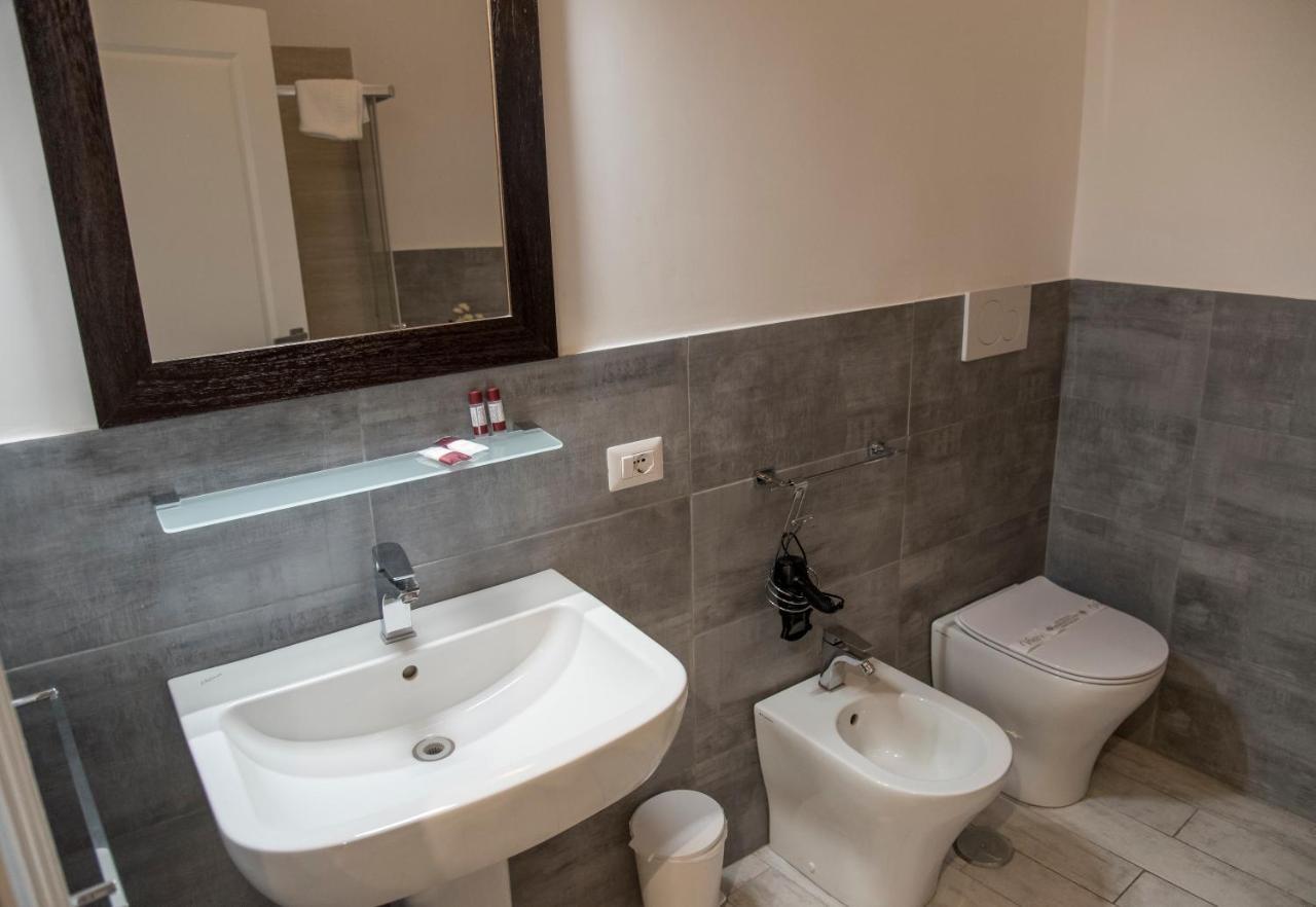Baldassini Suites Rome Bagian luar foto