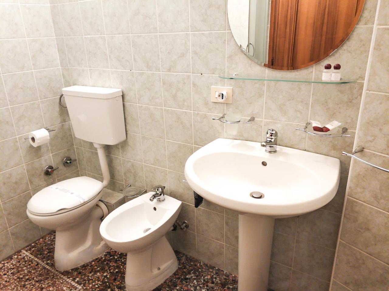 Baldassini Suites Rome Bagian luar foto