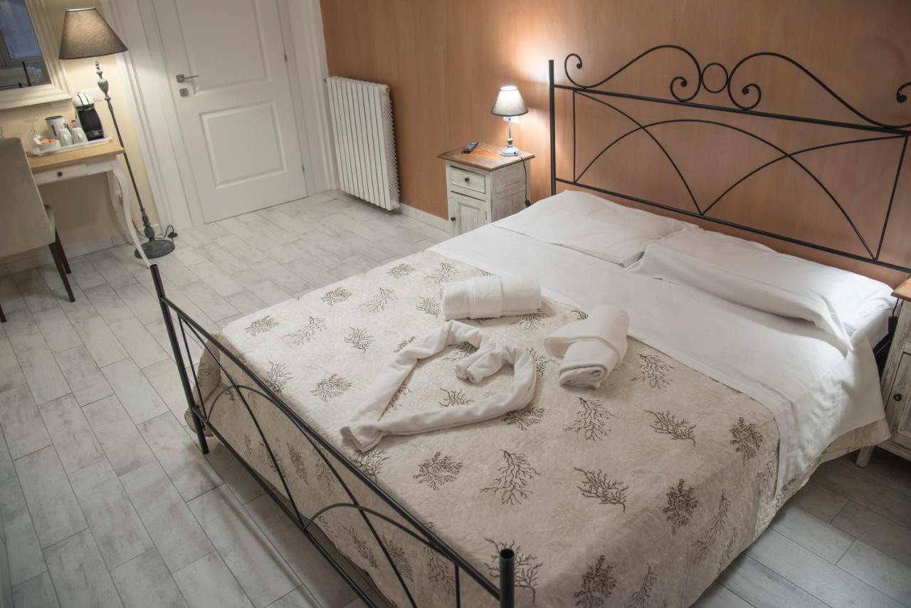 Baldassini Suites Rome Bagian luar foto